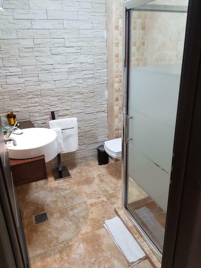 Bk Hotel Navodari Luaran gambar