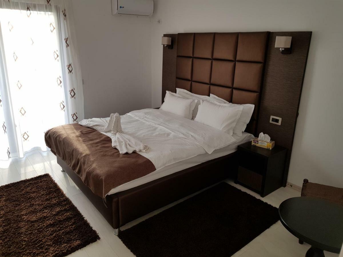 Bk Hotel Navodari Luaran gambar