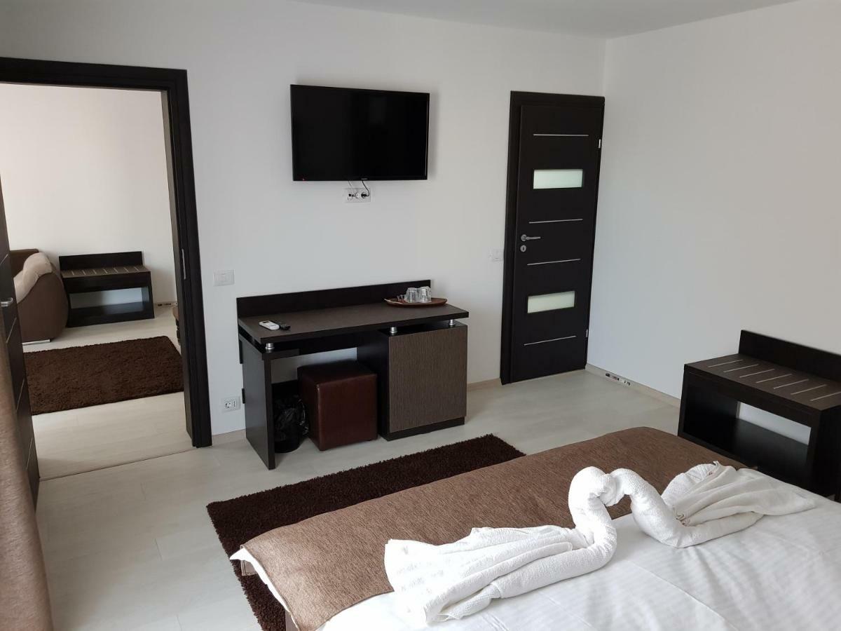 Bk Hotel Navodari Luaran gambar