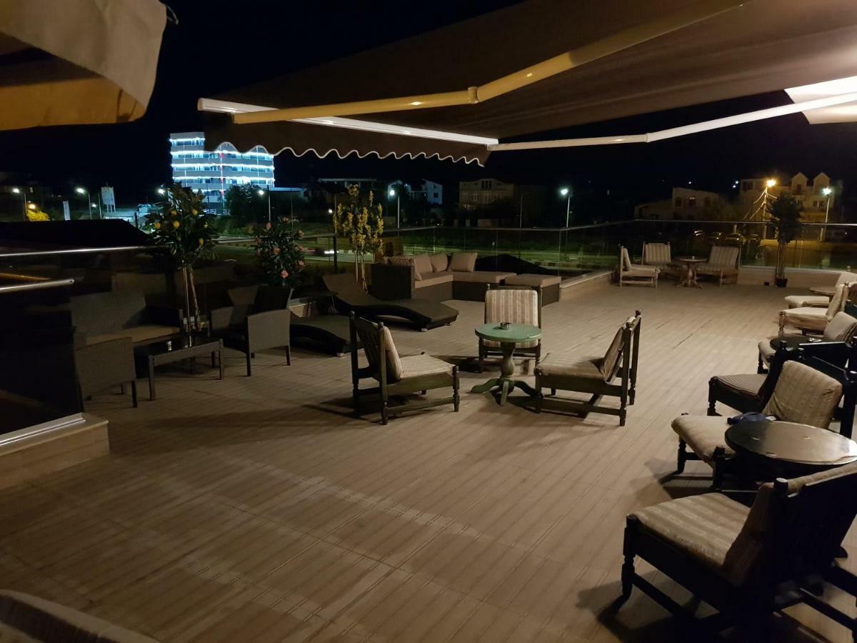Bk Hotel Navodari Luaran gambar